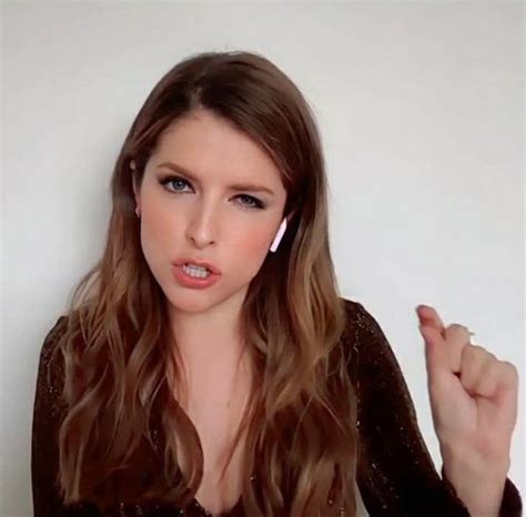 Going down on Anna Kendrick. NSFW :。